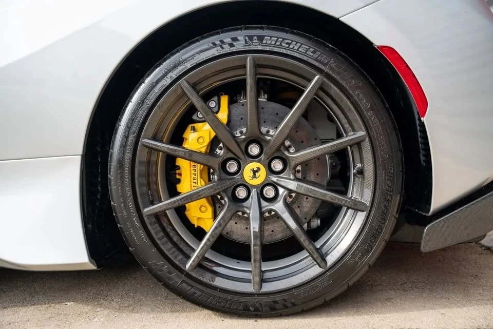 2019 Ferrari 488 Pista - Image 13 of 17