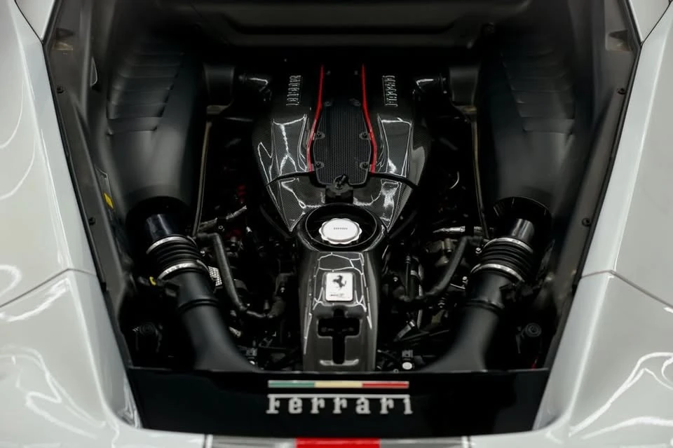 2019 Ferrari 488 Pista - Image 16 of 20