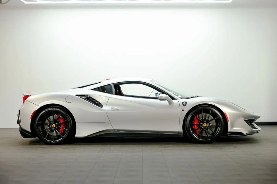 2019 Ferrari 488 Pista - Image 9 of 20