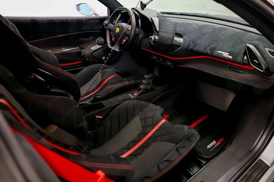 2019 Ferrari 488 Pista - Image 18 of 20