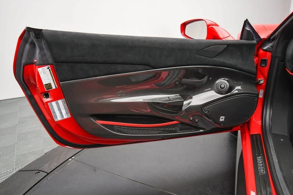 2019 Ferrari 488 Pista Spider - Image 8 of 11