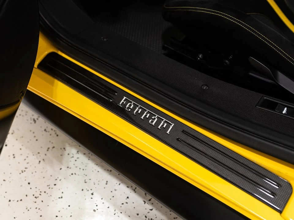 2019 Ferrari 488 Pista - Image 14 of 20