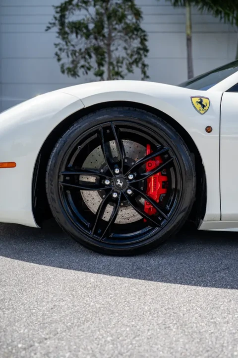 2019 Ferrari 488 Spider - Image 5 of 15