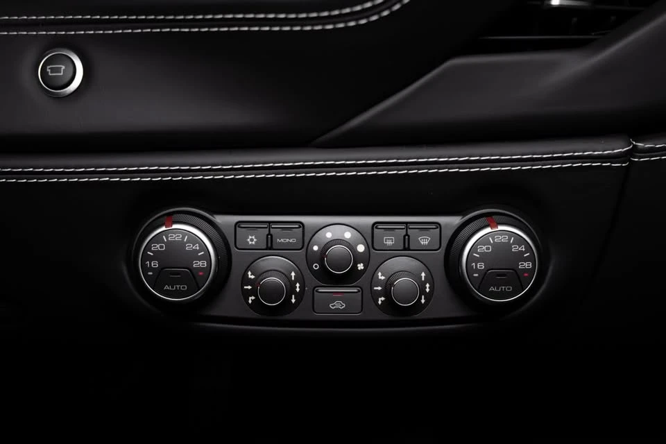 2019 Ferrari 488 Spider - Image 13 of 16