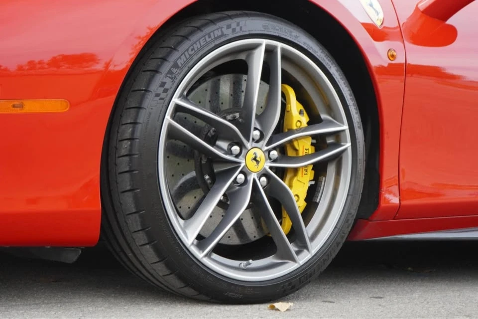 2019 Ferrari 488 Spider - Image 9 of 12