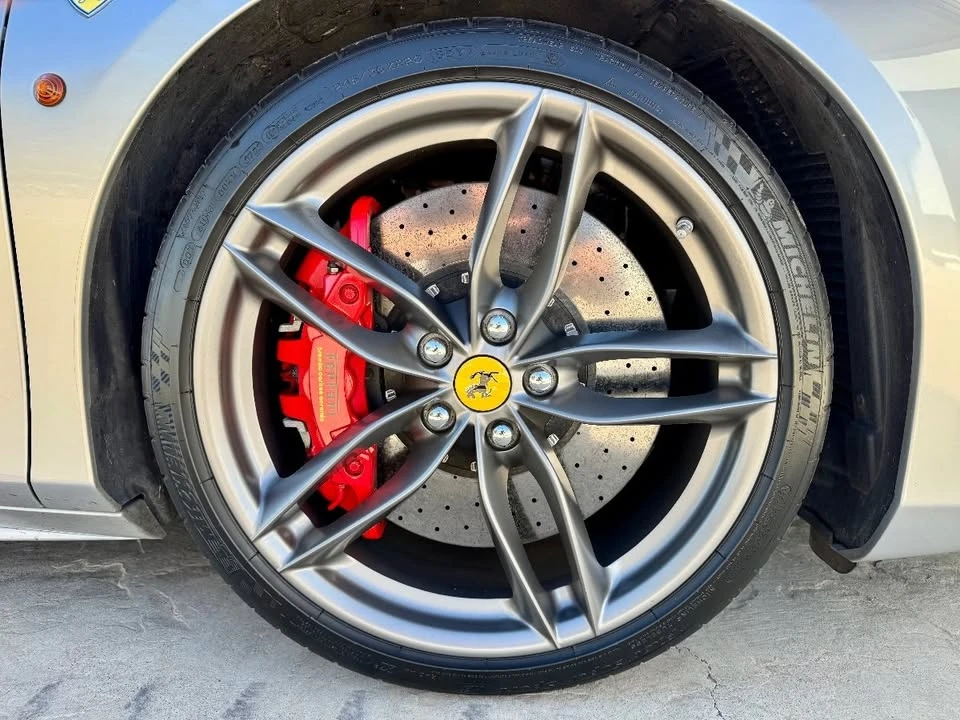2019 Ferrari 488 Spider - Image 17 of 20