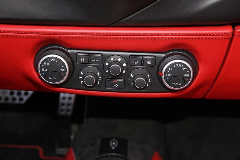 2019 Ferrari 488 Spider - Image 16 of 20