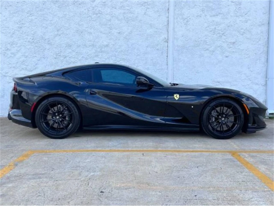 2019 Ferrari 812 Superfast - Image 4 of 21