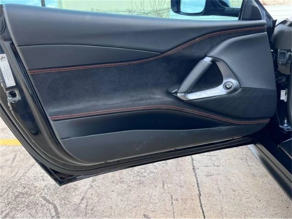 2019 Ferrari 812 Superfast - Image 17 of 21
