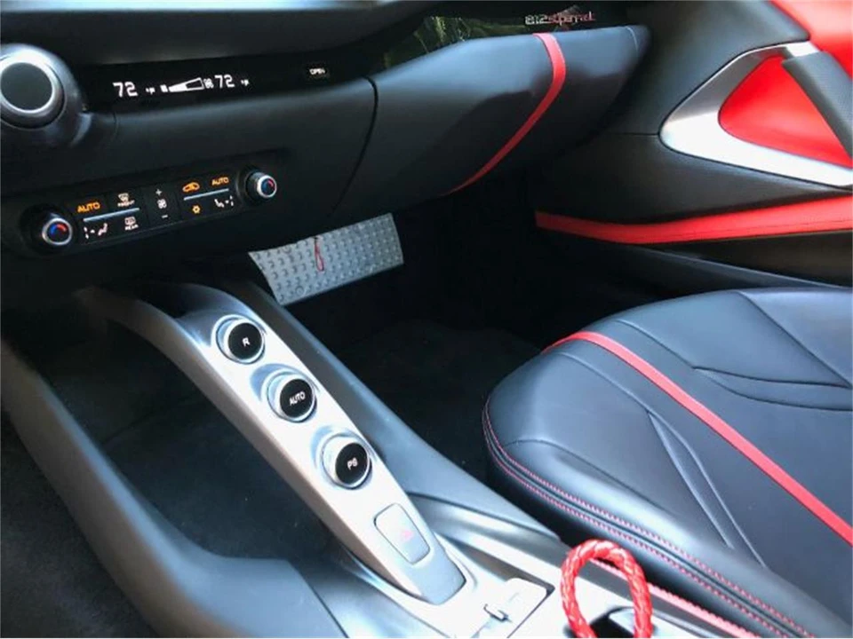 2019 Ferrari 812 Superfast - Image 11 of 17