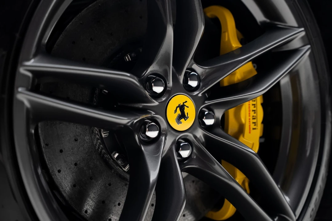 2019 Ferrari 812 Superfast - Image 26 of 31