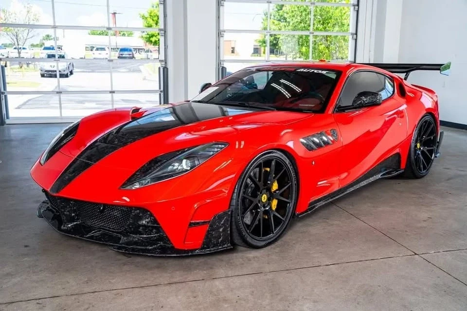 2019 Ferrari 812 Superfast - Image 8 of 17