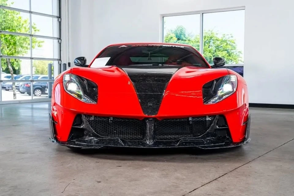 2019 Ferrari 812 Superfast - Image 2 of 17
