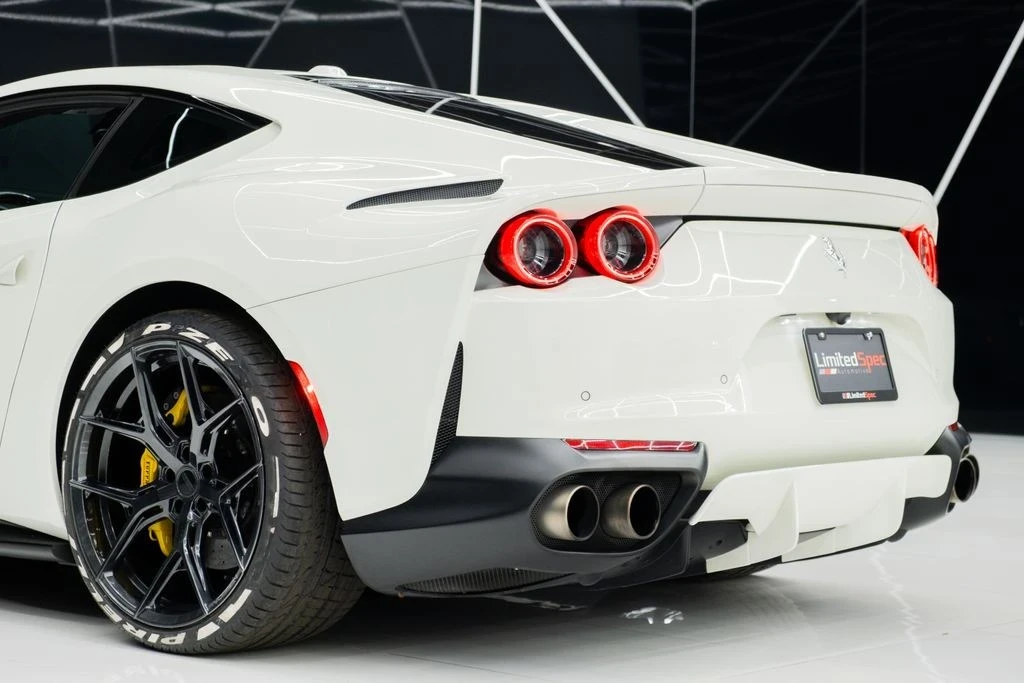 2019 Ferrari 812 Superfast - Image 10 of 21