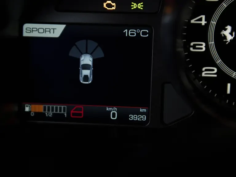 2019 Ferrari 812 Superfast - Image 14 of 31