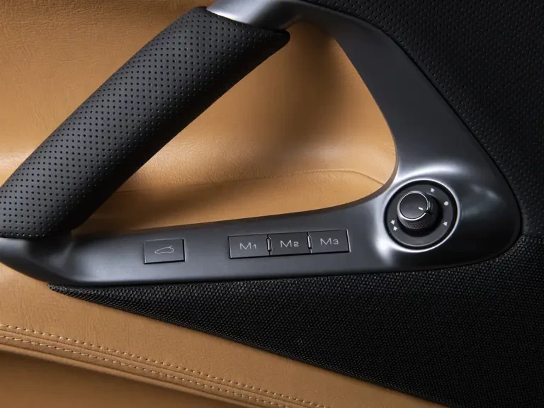 2019 Ferrari 812 Superfast - Image 20 of 31