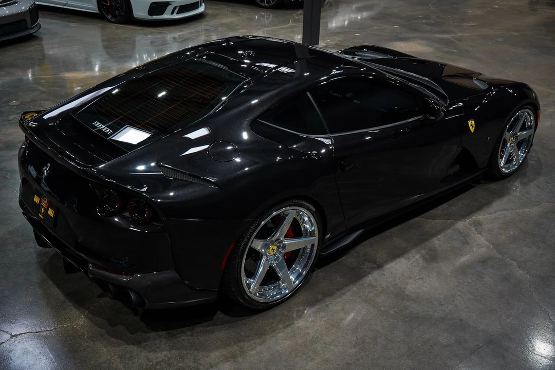 2019 Ferrari 812 Superfast - Image 16 of 31