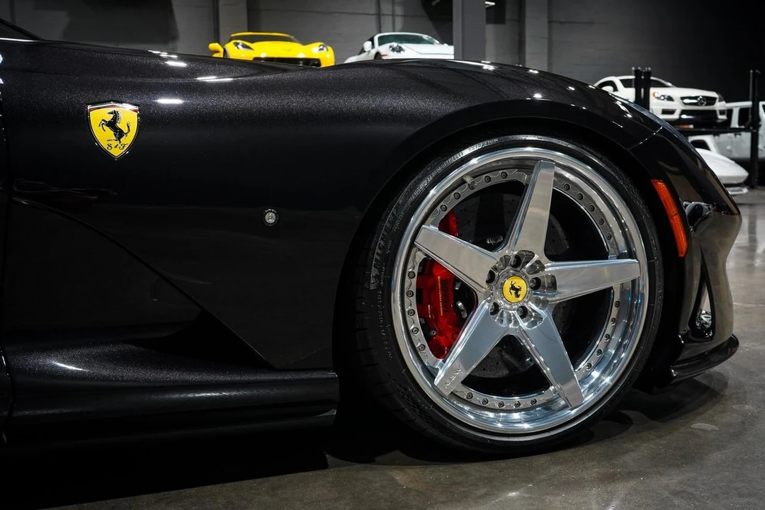 2019 Ferrari 812 Superfast - Image 22 of 31