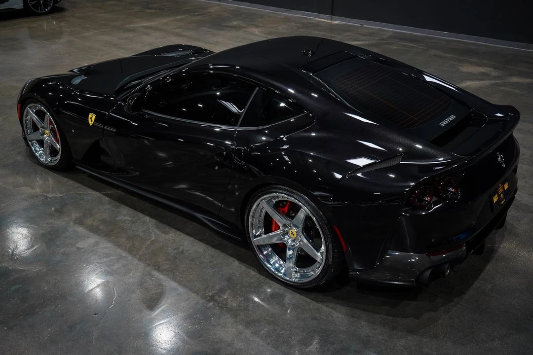 2019 Ferrari 812 Superfast - Image 15 of 31