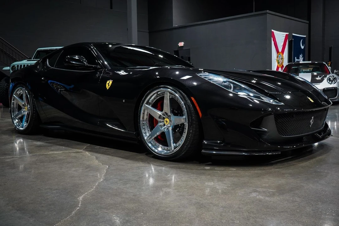 2019 Ferrari 812 Superfast - Image 7 of 31