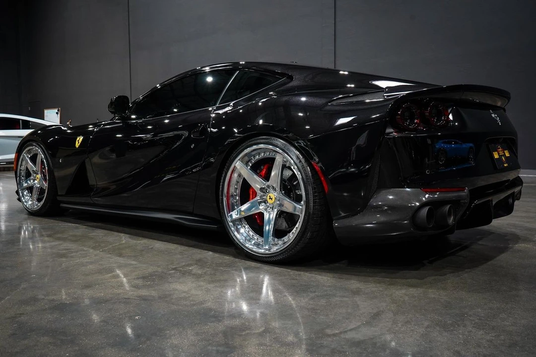 2019 Ferrari 812 Superfast - Image 3 of 31