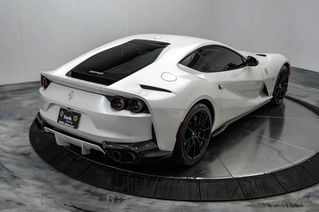 2019 Ferrari 812 Superfast - Image 21 of 31