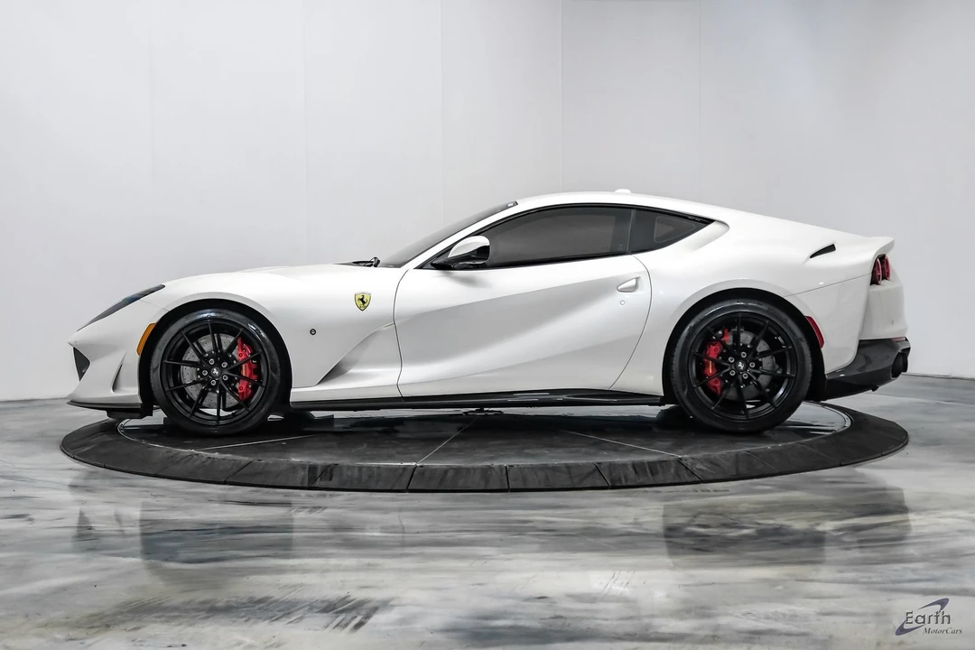 2019 Ferrari 812 Superfast - Image 8 of 31