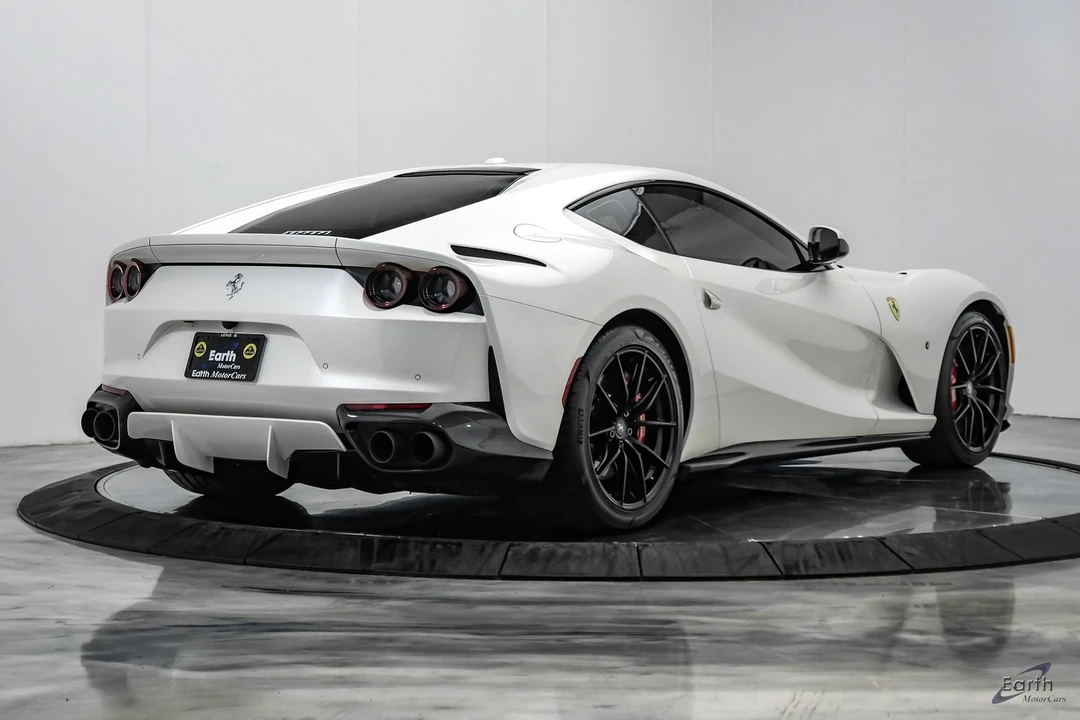 2019 Ferrari 812 Superfast - Image 20 of 31