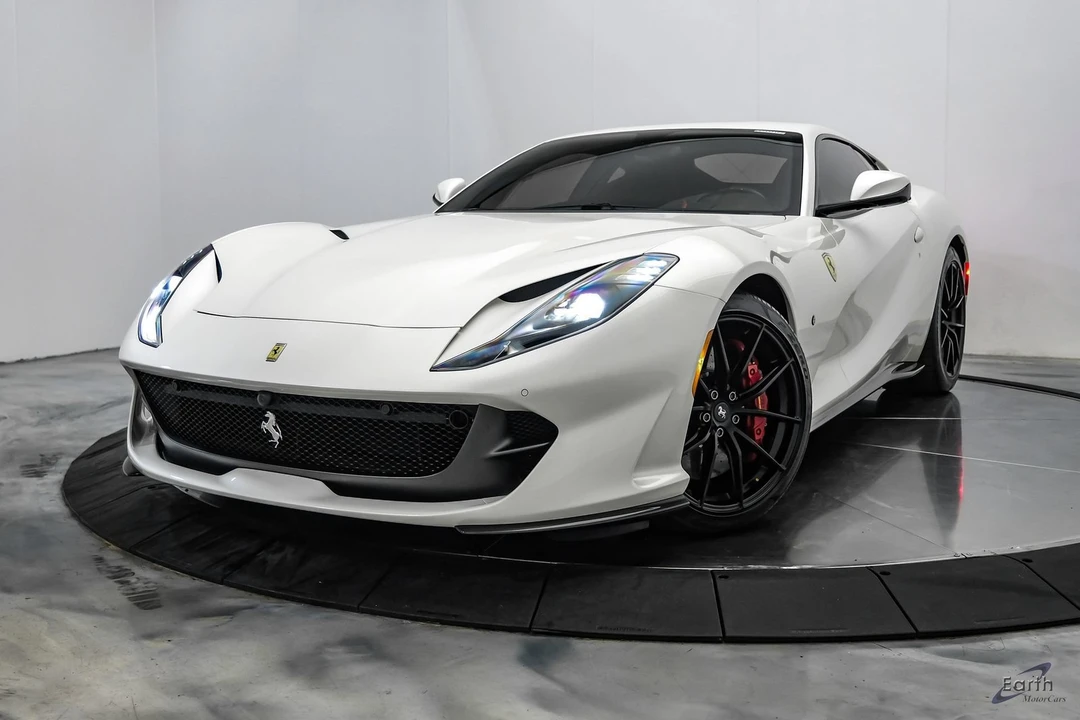 2019 Ferrari 812 Superfast - Image 6 of 31