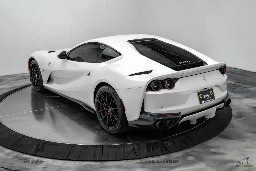 2019 Ferrari 812 Superfast - Image 14 of 31