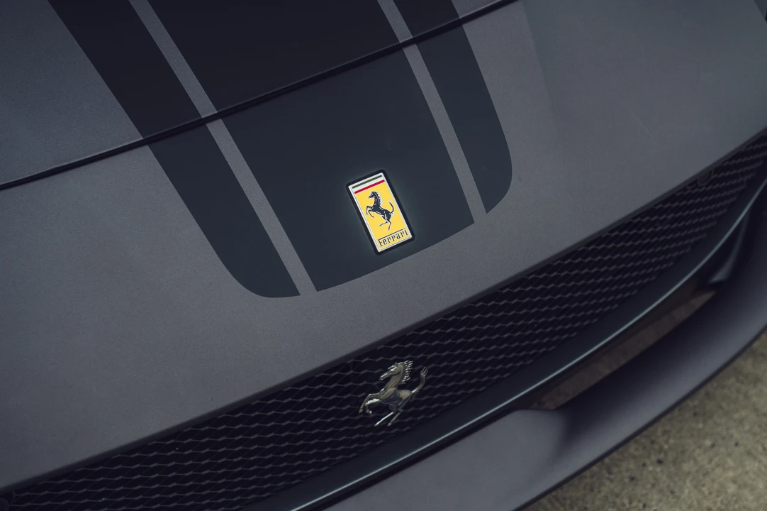 2019 Ferrari 812 Superfast - Image 10 of 31
