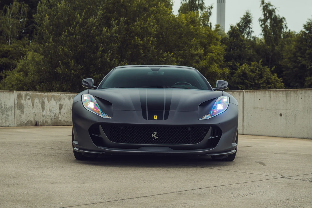 2019 Ferrari 812 Superfast - Image 2 of 31
