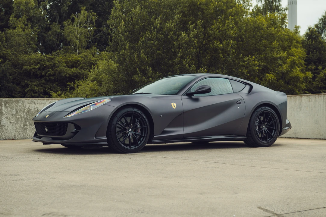 2019 Ferrari 812 Superfast - Image 3 of 31