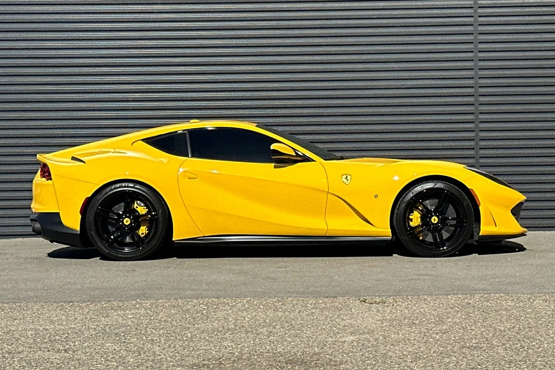 2019 Ferrari 812 Superfast - Image 9 of 21