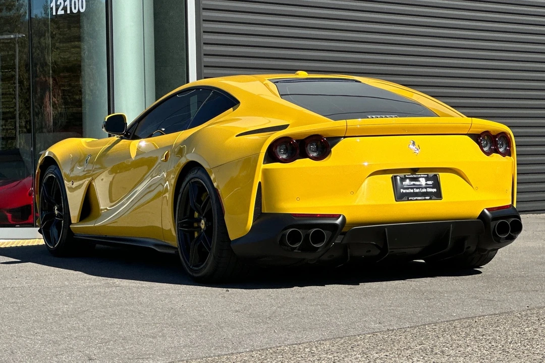 2019 Ferrari 812 Superfast - Image 3 of 21