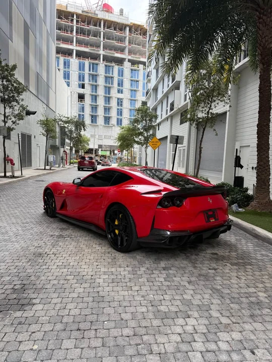 2019 Ferrari 812 Superfast - Image 6 of 19