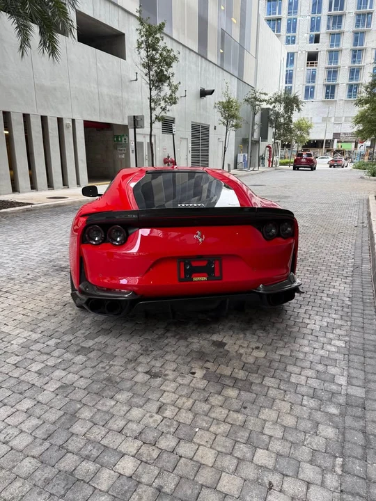 2019 Ferrari 812 Superfast - Image 7 of 19