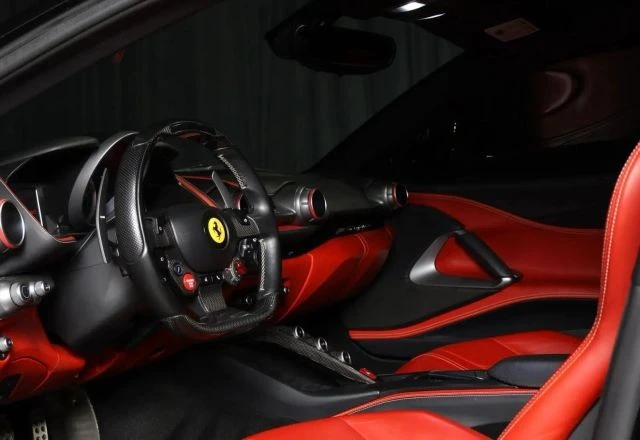 2019 Ferrari 812 Superfast - Image 11 of 19