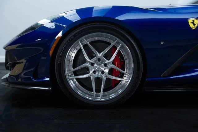 2019 Ferrari 812 Superfast - Image 5 of 21