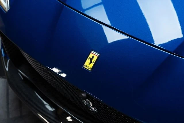 2019 Ferrari 812 Superfast - Image 15 of 21