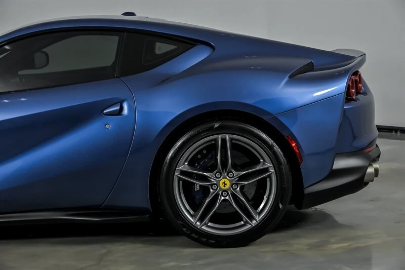 2019 Ferrari 812 Superfast - Image 9 of 21