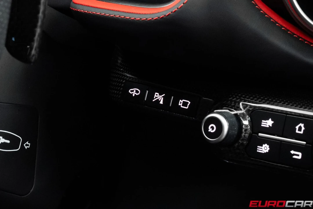 2019 Ferrari 812 Superfast - Image 31 of 31