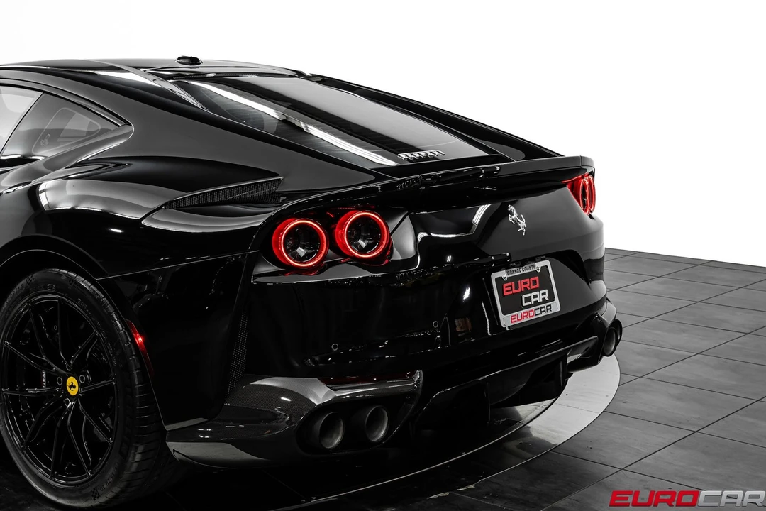 2019 Ferrari 812 Superfast - Image 17 of 31