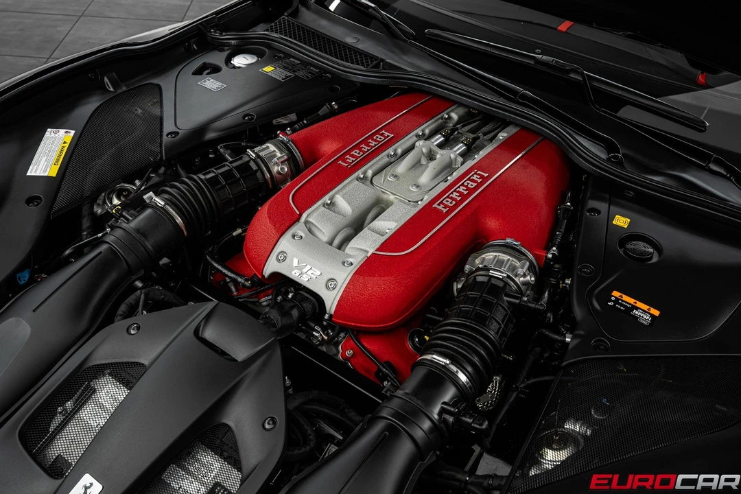 2019 Ferrari 812 Superfast - Image 10 of 31
