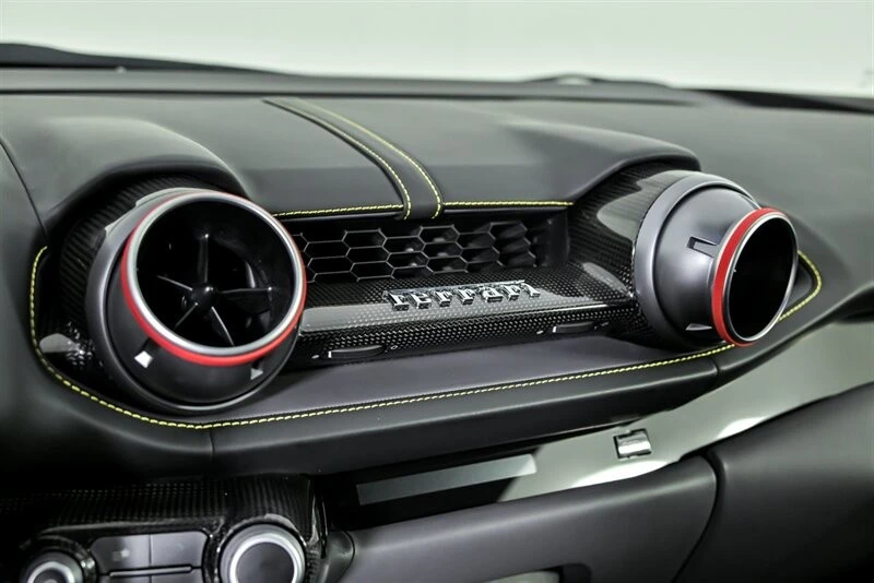 2019 Ferrari 812 Superfast - Image 30 of 31