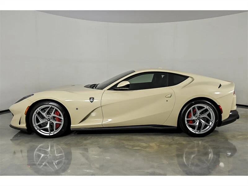 2019 Ferrari 812 Superfast - Image 6 of 31