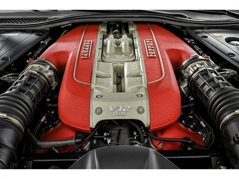 2019 Ferrari 812 Superfast - Image 15 of 31