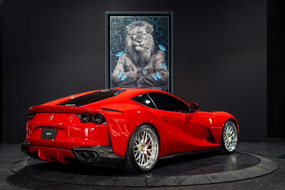 2019 Ferrari 812 Superfast - Image 26 of 31