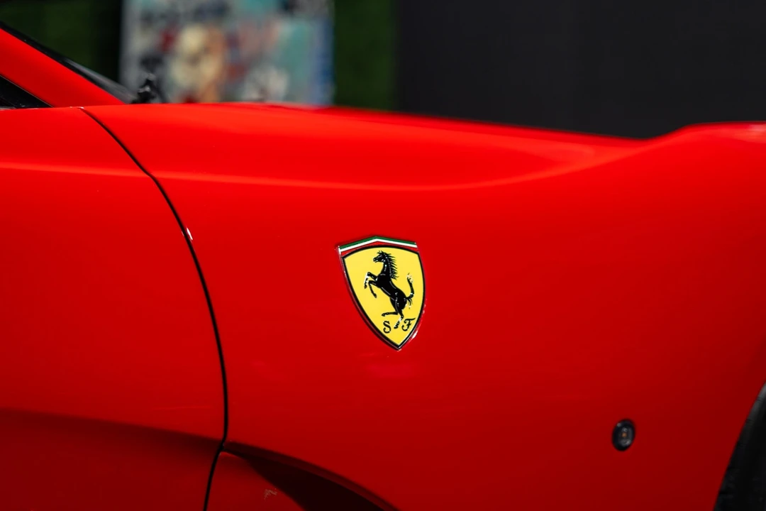 2019 Ferrari 812 Superfast - Image 10 of 31