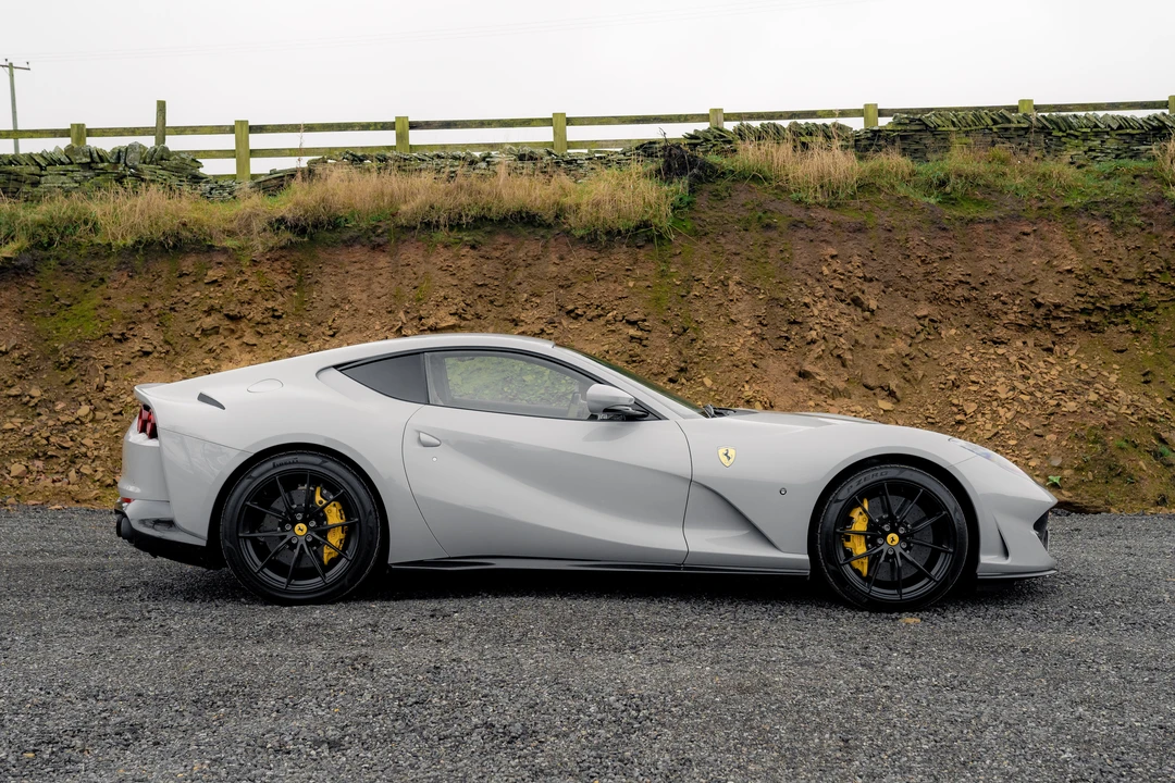 2019 Ferrari 812 Superfast - Image 8 of 31